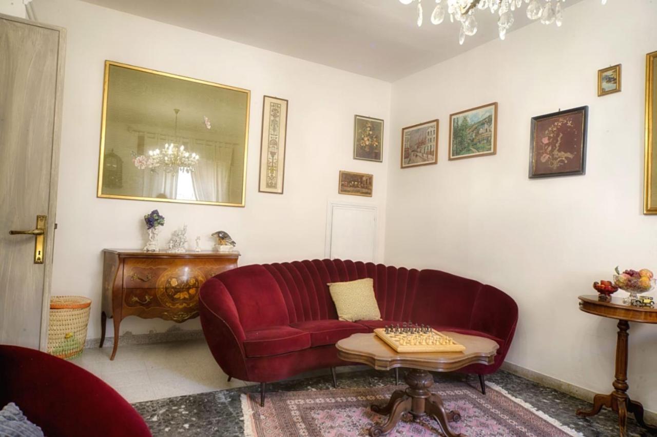 Cozy Guest House Downtown Olbia Exteriör bild