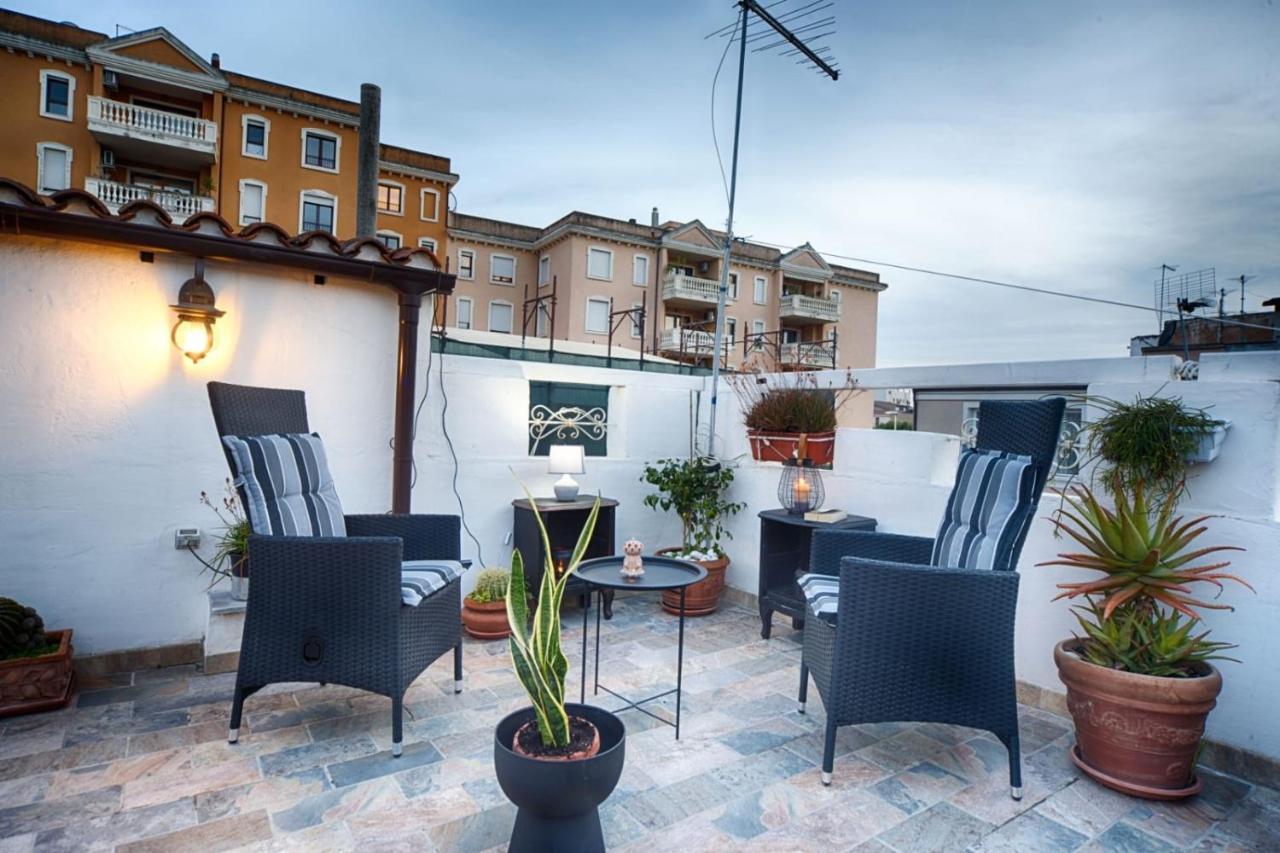 Cozy Guest House Downtown Olbia Exteriör bild