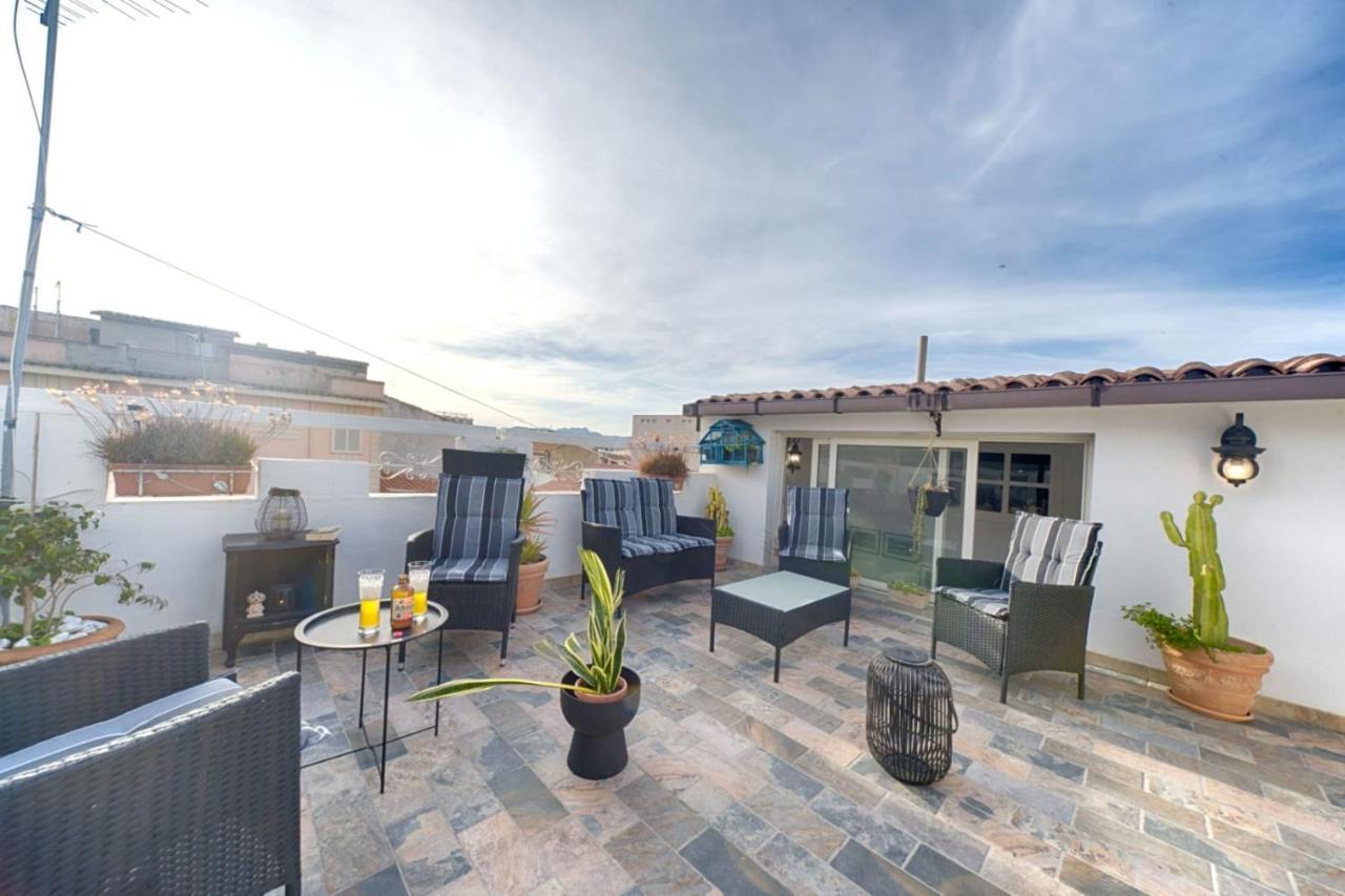 Cozy Guest House Downtown Olbia Exteriör bild