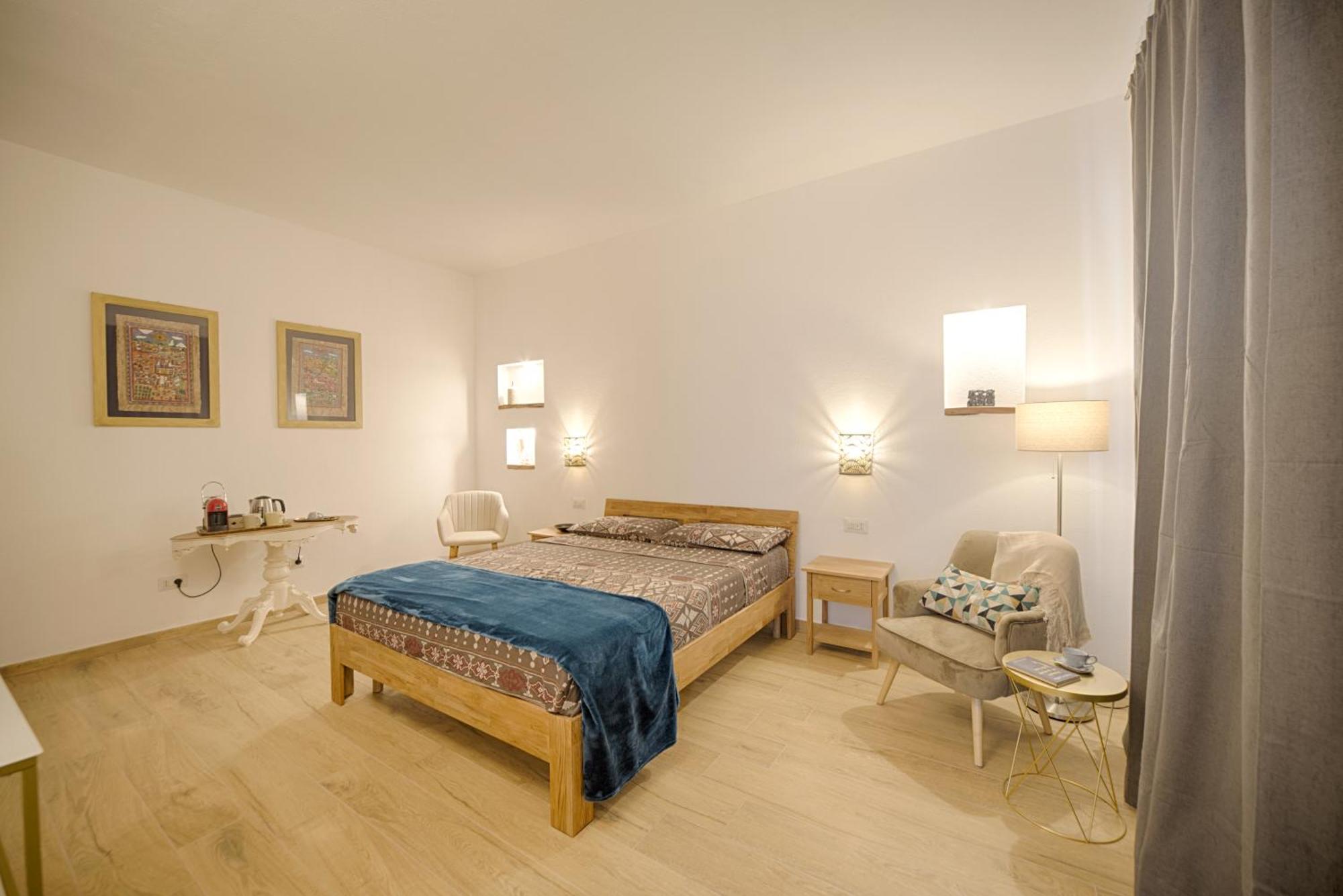 Cozy Guest House Downtown Olbia Exteriör bild