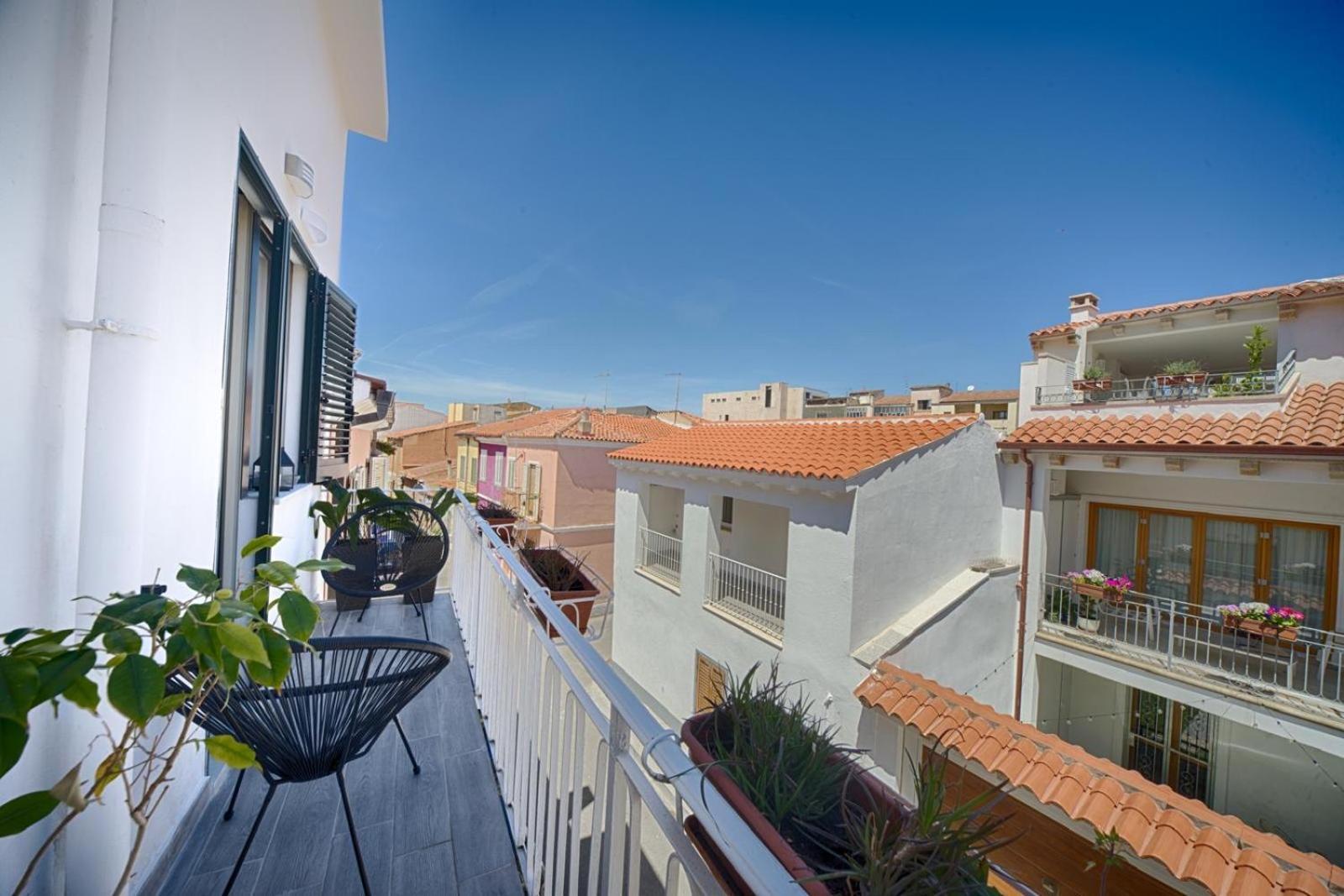 Cozy Guest House Downtown Olbia Exteriör bild